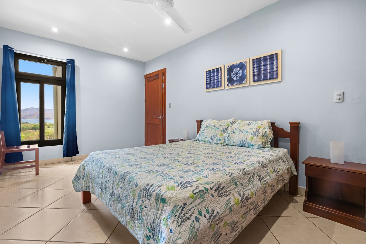 Casa Omega | Ocean View Apartment Complex in Altos de Flamingo