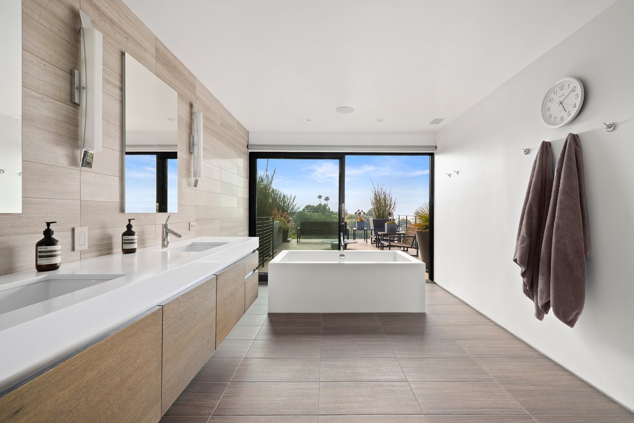 3337 Beverly Ranch Road