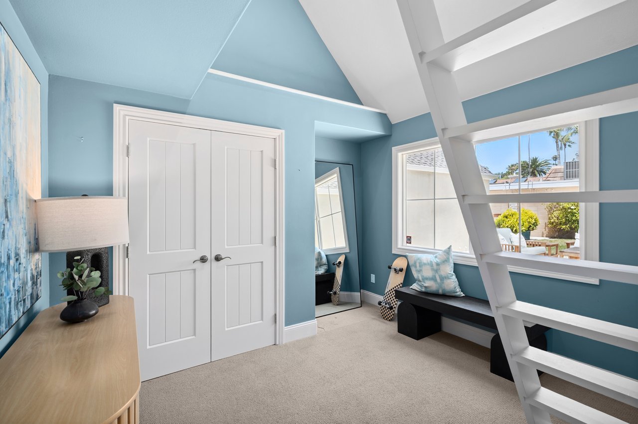 2111 Salt Air Drive