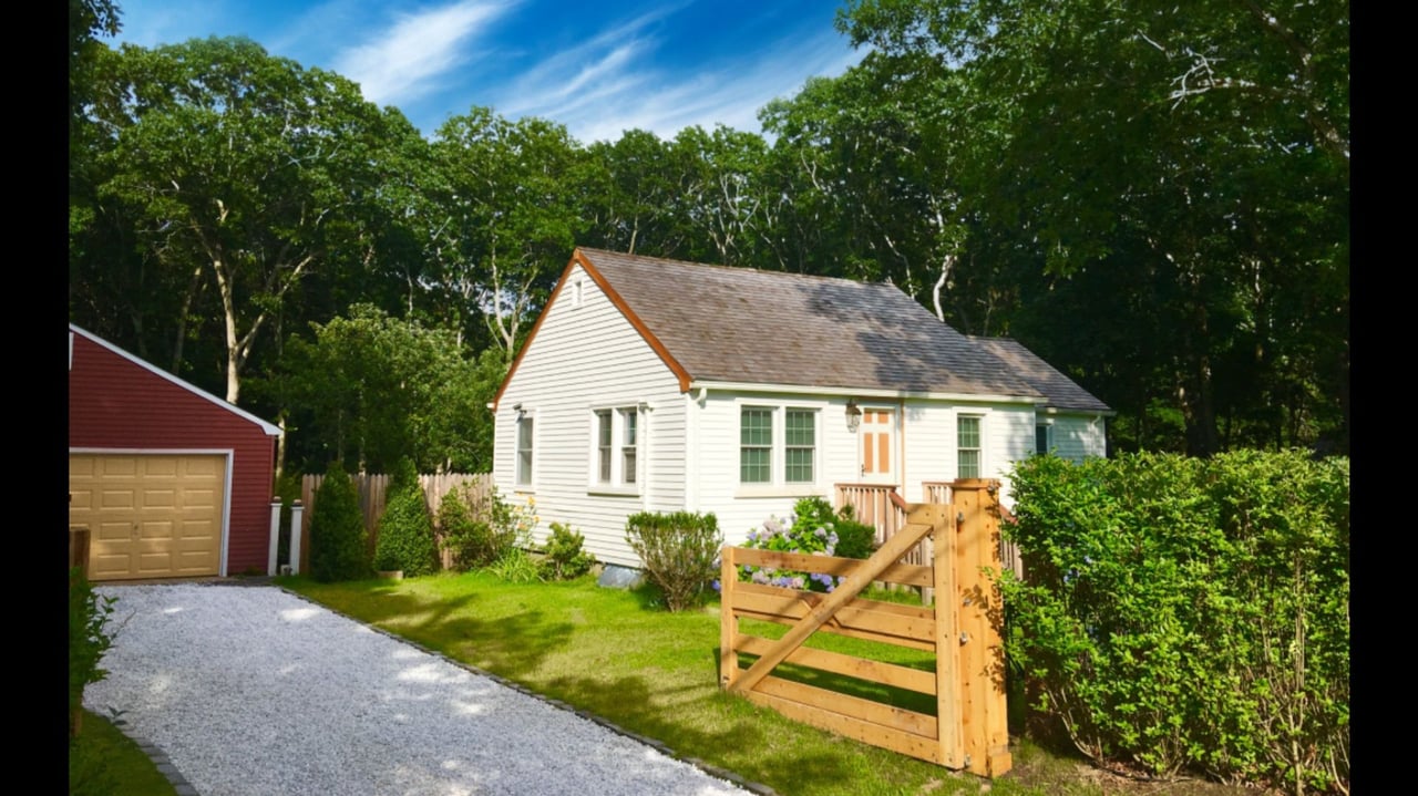 199 Wainscott Harbor Rd