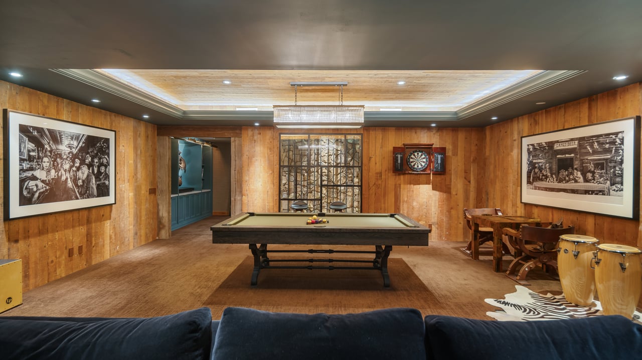 9135 Hazen Dr, Beverly Hills
