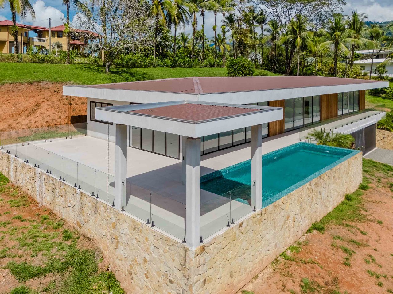 Finca Tranquila Brand New Luxury Residence