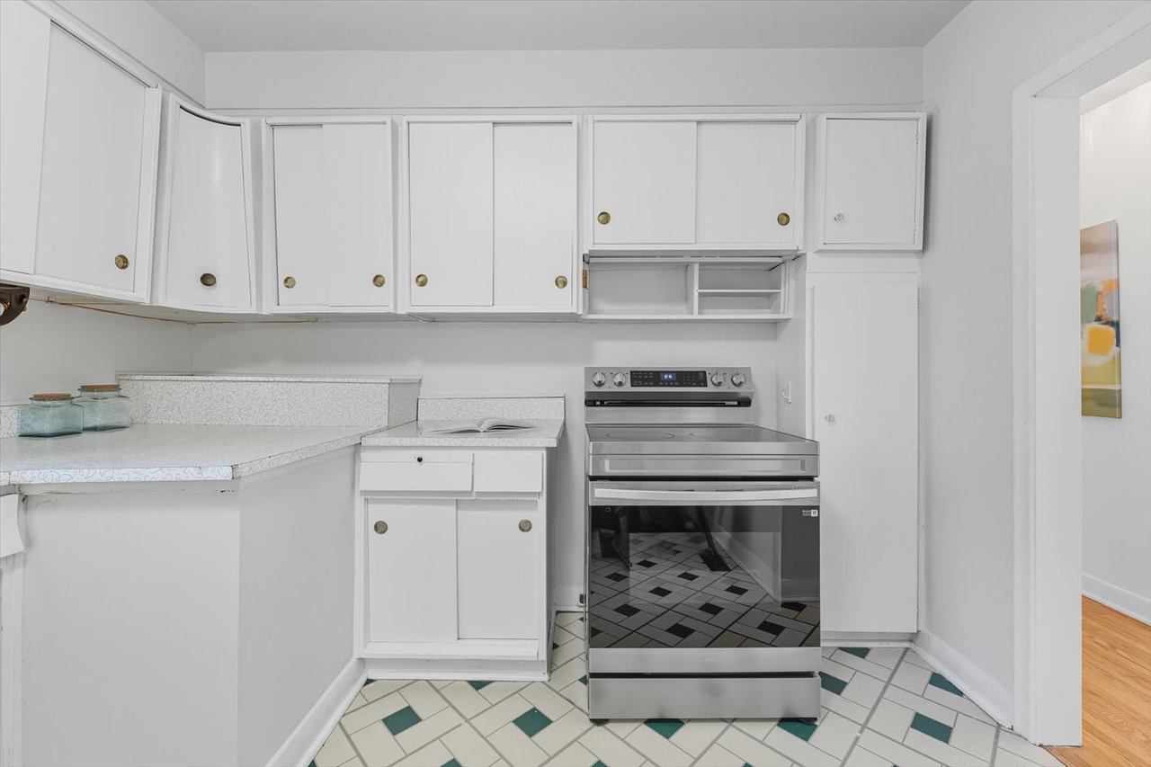 1229 Welwyn Dr