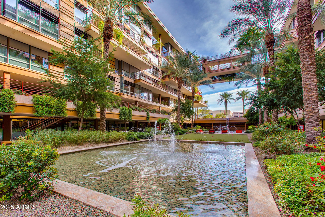 7137 E Rancho Vista Dr, #3003