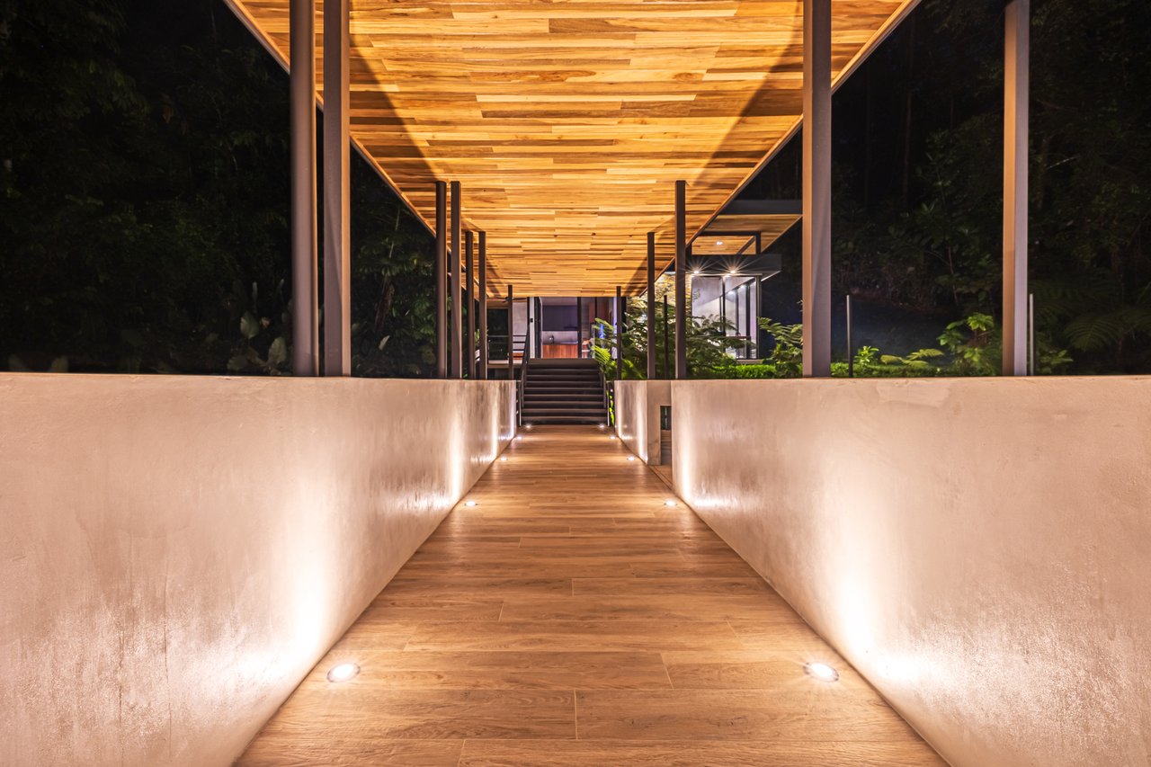 Casa Koules – Architectural 5-Bedroom Oceanview Estate in Prestigious Costa Verde Estates