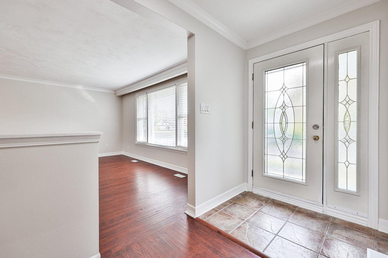 2063 Hixon Street, Oakville