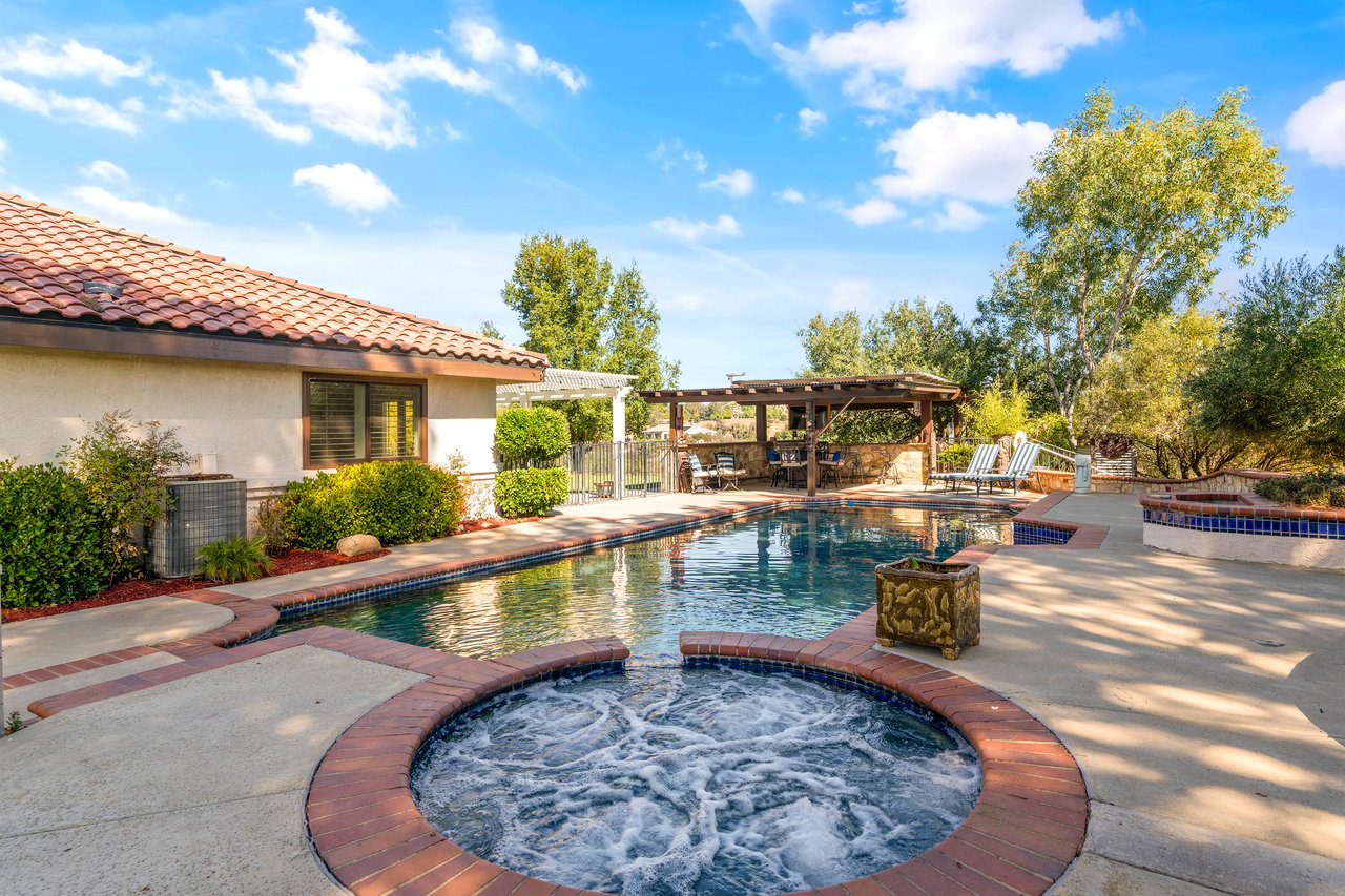 18590 Hombre Lane