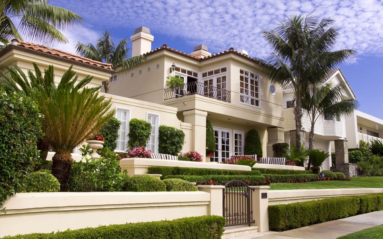 Homeowners Associations: How They Impact You Long-Term
