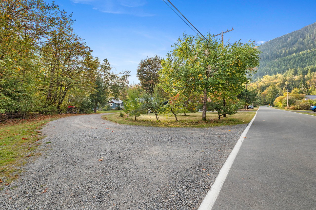 71636 NE. Old Cascade Hwy., Skykomish, WA 98288