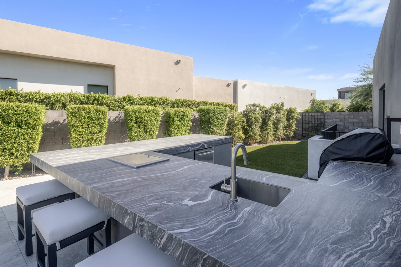 6914 E Cactus Wren Road