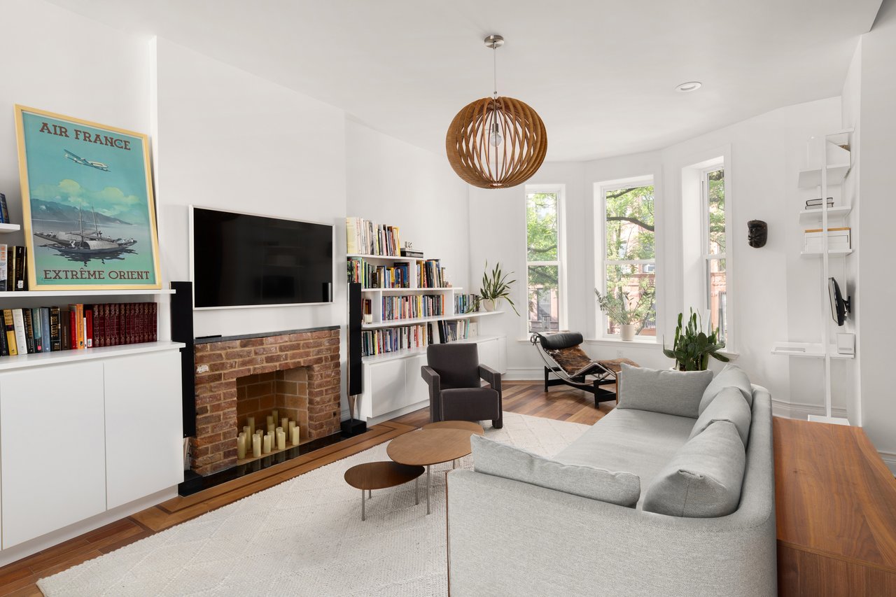 407 2ND Street