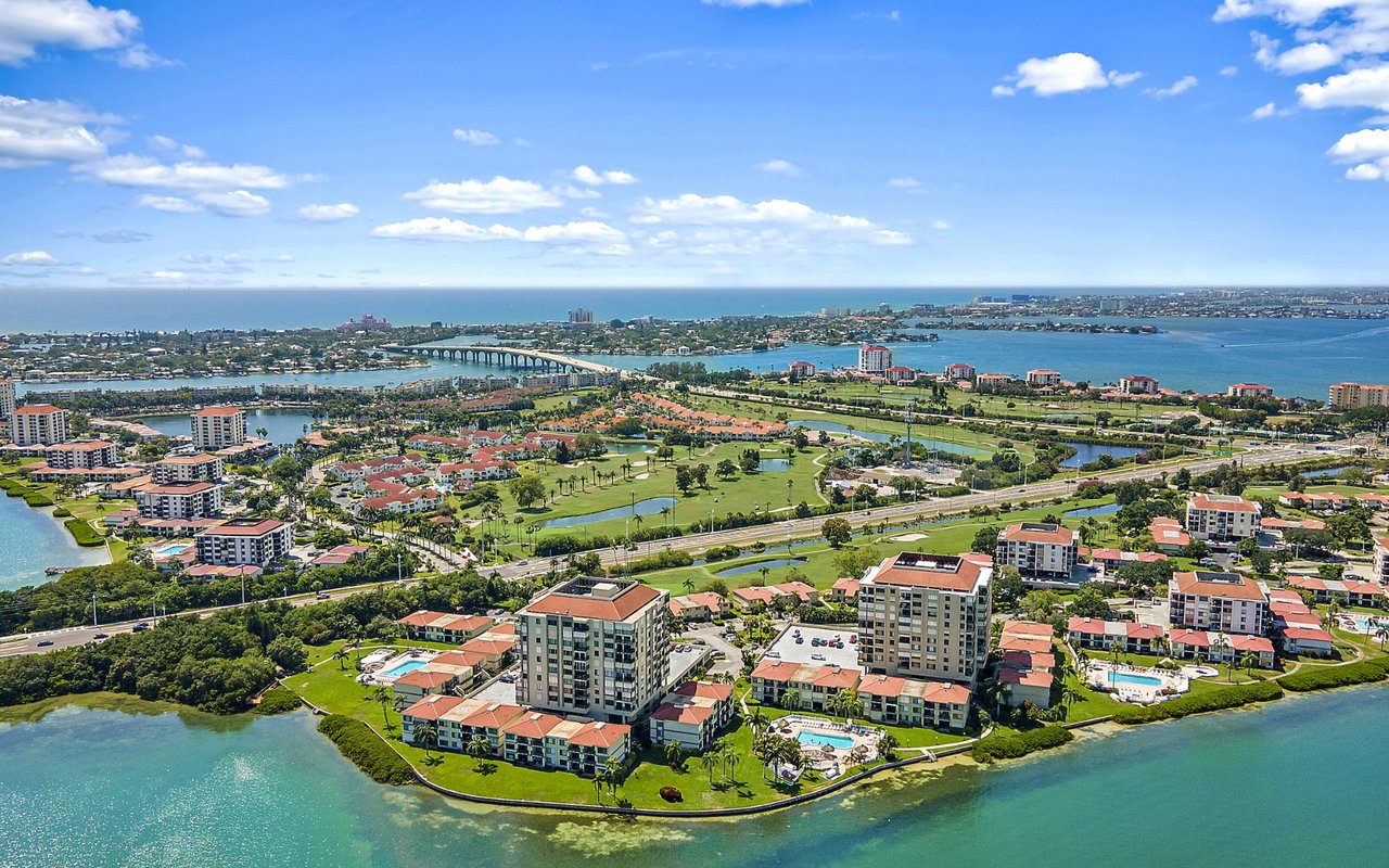 Isla del Sol and The Bayway Islands