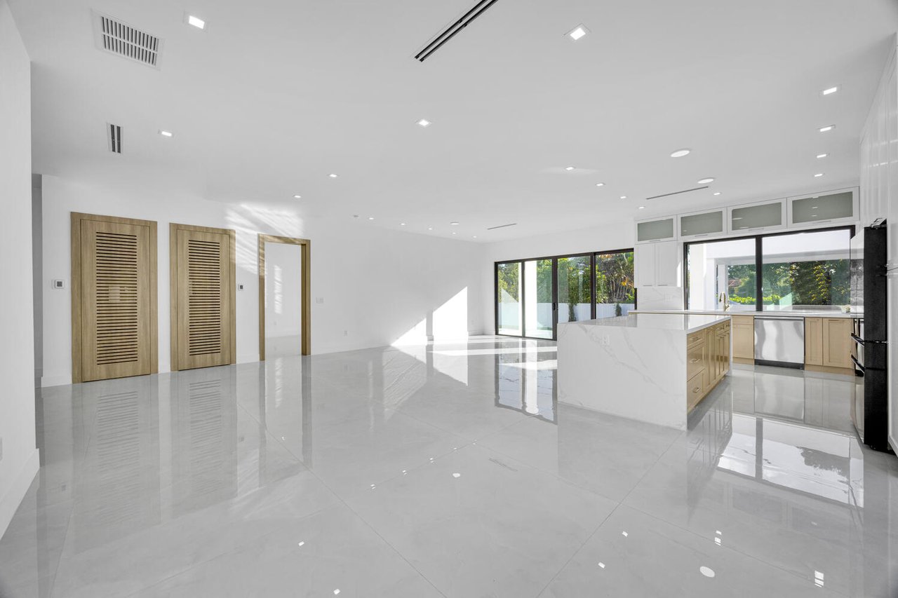 Modern New Construction in Miami Springs