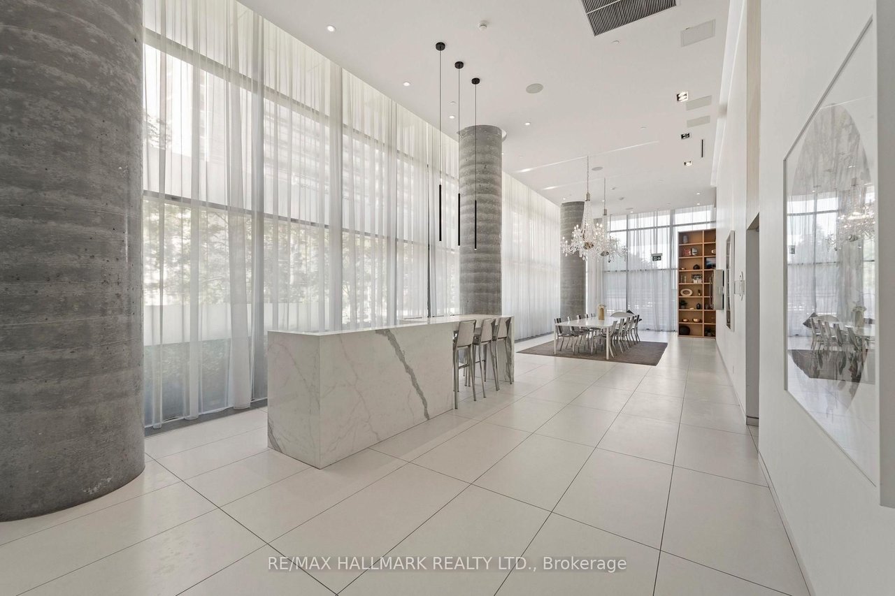 PRESTIGE LIVING AT YONGE & EGLINTON