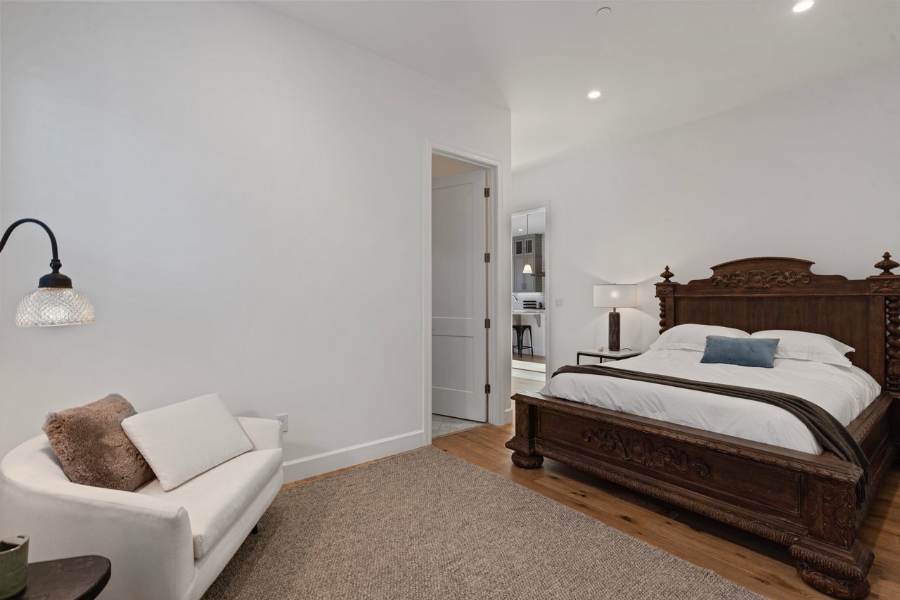 280 Pacific Heights Dr