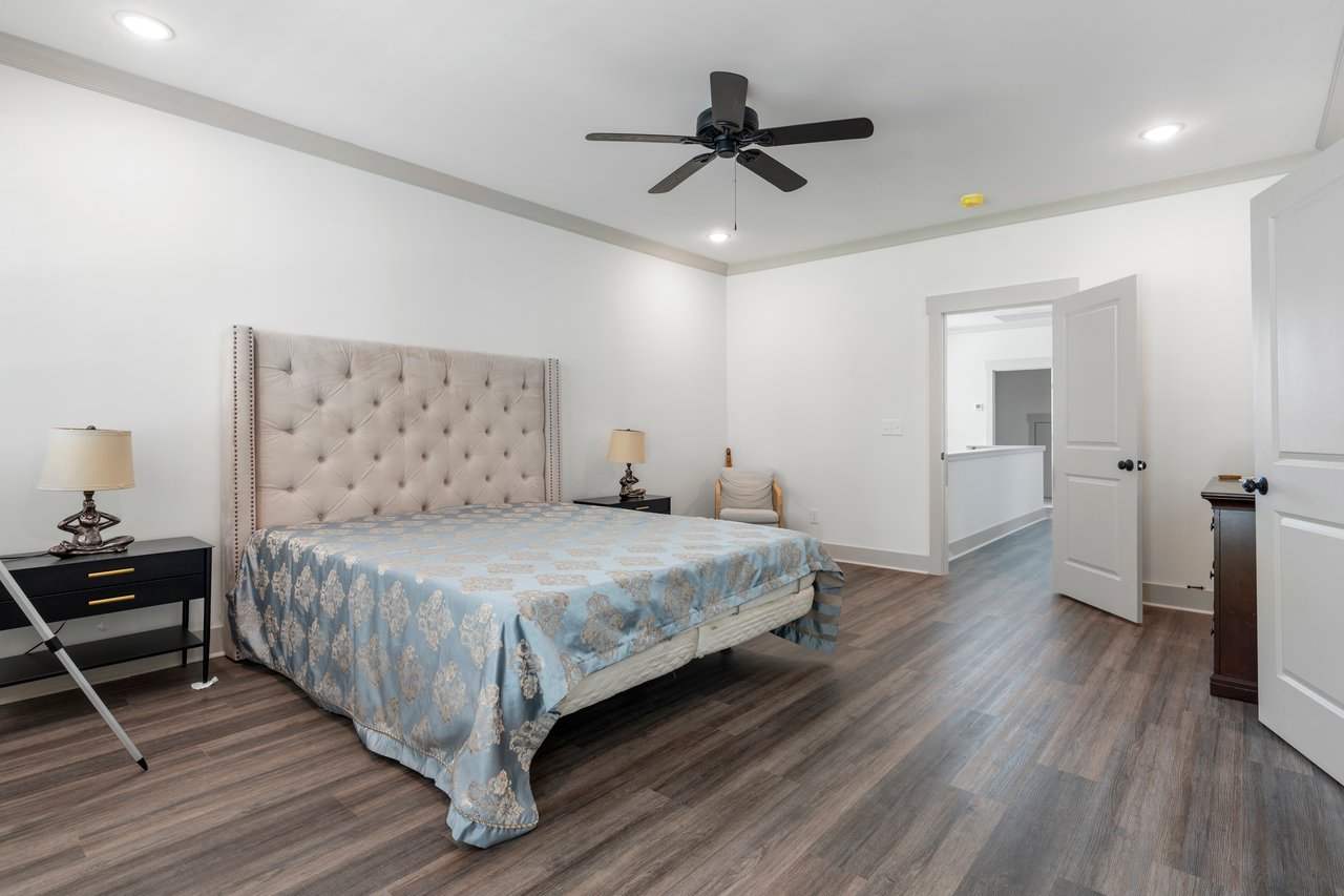 Stunning Like-New Home with Double Decks and Breathtaking Mountain Views