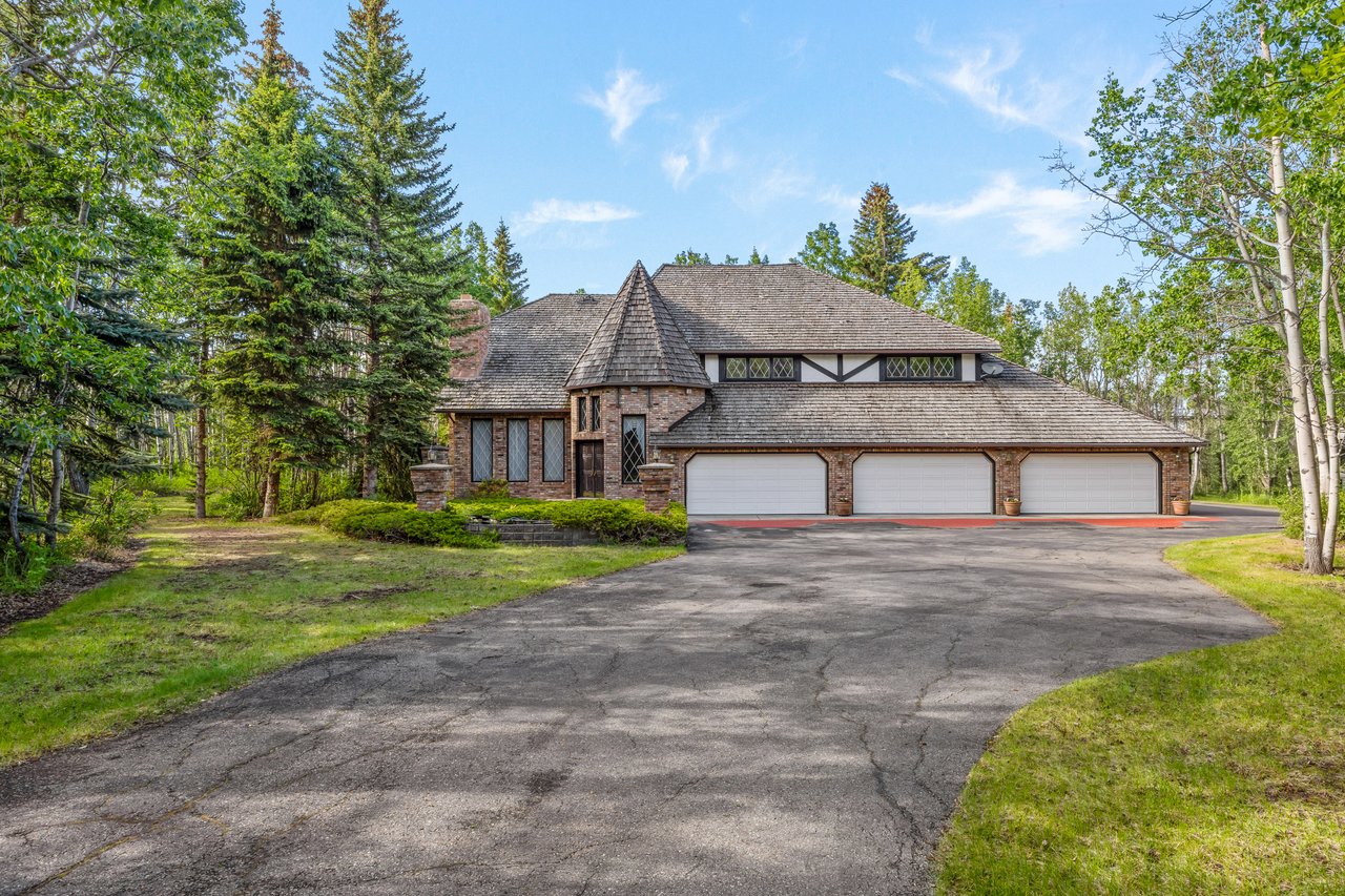 7 Biggar Heights Bay