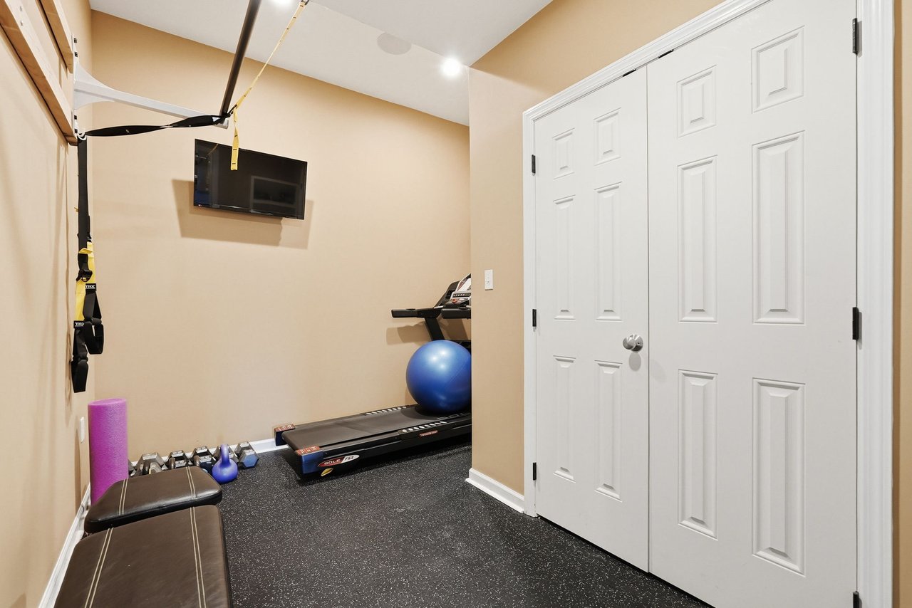 EXCLUSIVE LISTING  -  1234 Newbury Highland