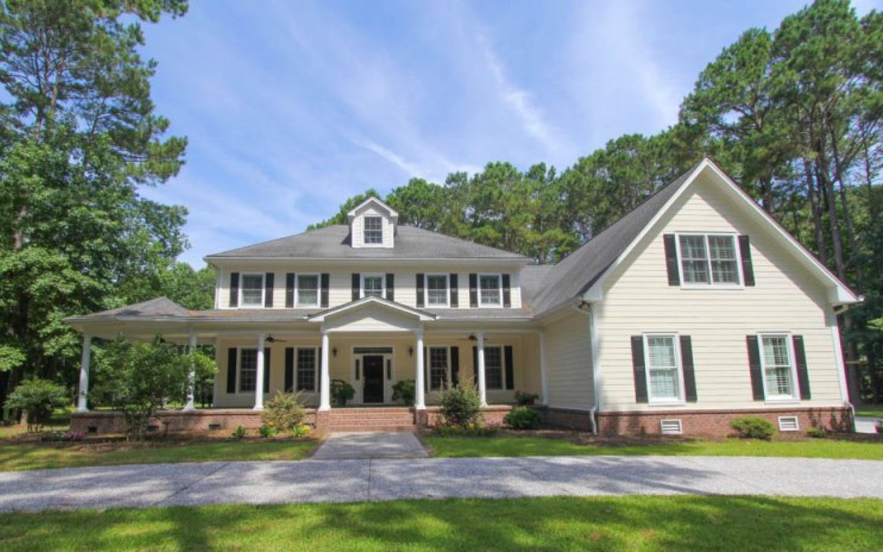 A Featured Listing – 1872 Cherokee Rose Circle