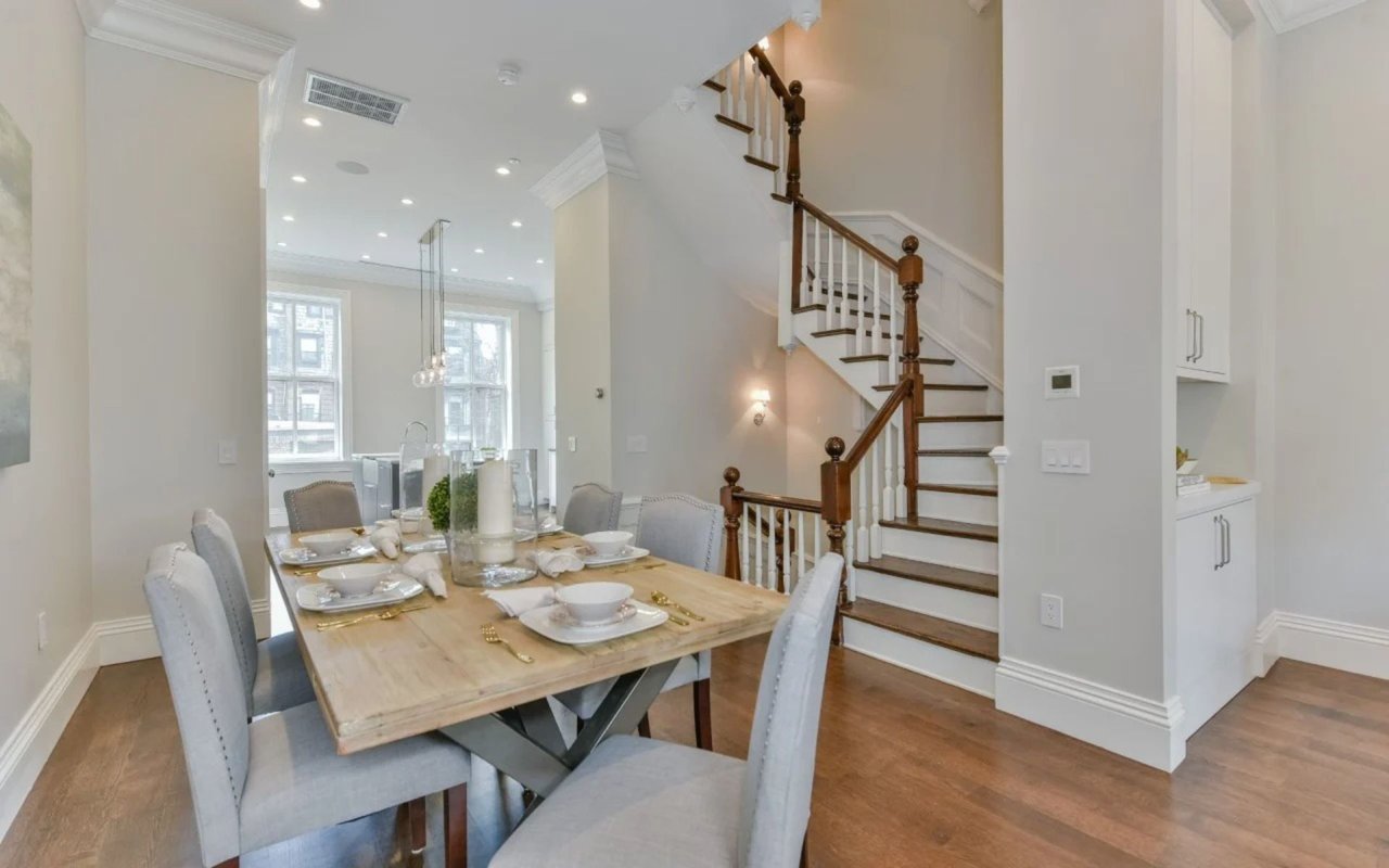 423 Beacon - $3,900,000