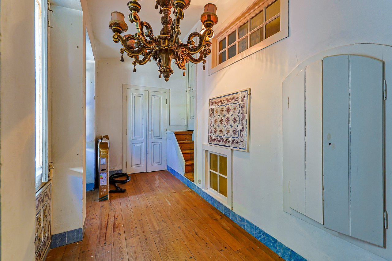 Magnificent 17th-Century Palace with  76,400 m² Estate Near Coimbra