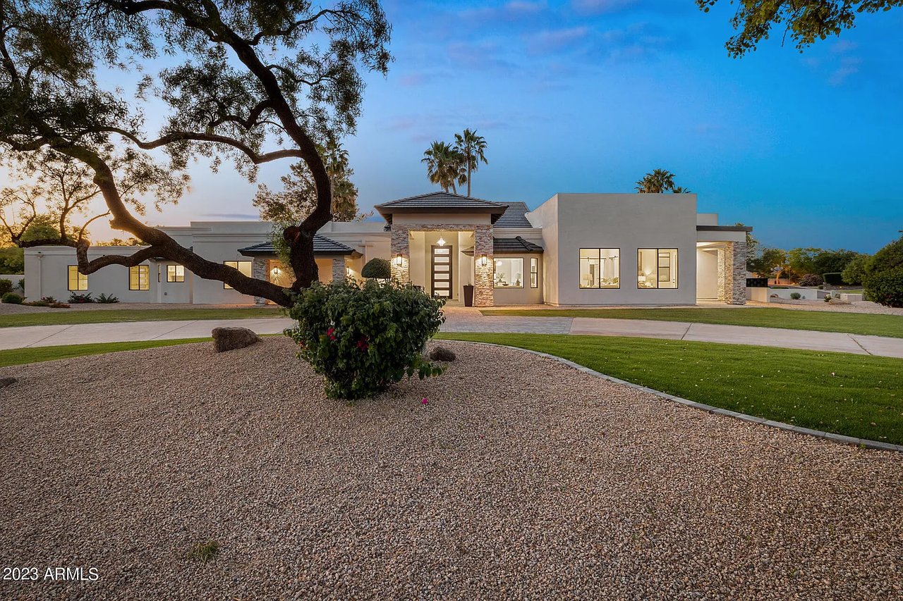 9802 N 53RD Place, Paradise Valley