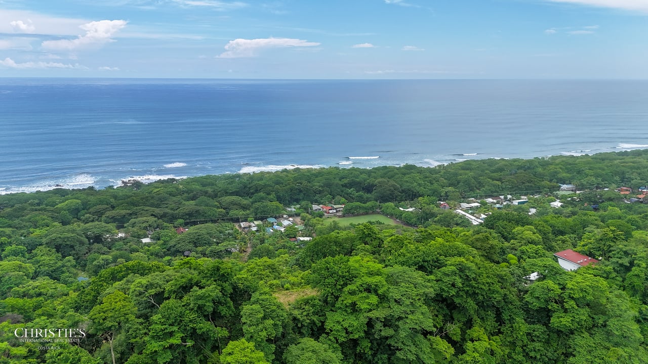 Santa Teresa Town – Heart Hillside