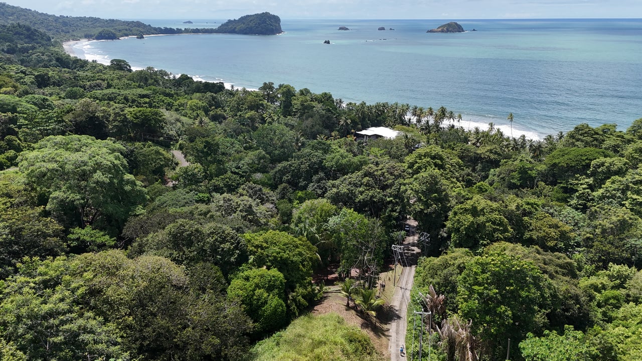 Walk to the Playitas beach, Titlled Building lot
