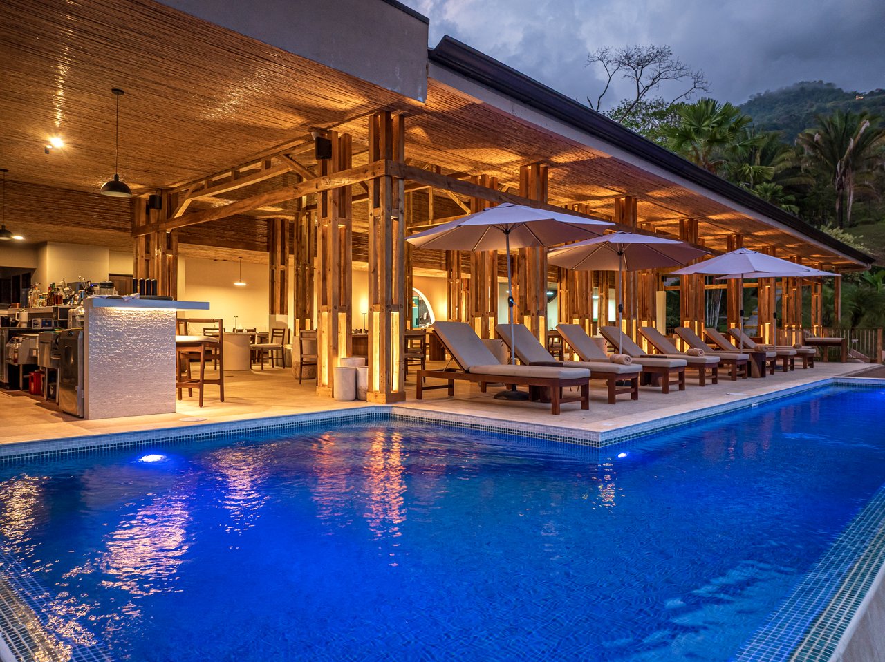 Luxury Hotel Boutique with Ocean Views | Walking distance to the beach | 13.2 Acres