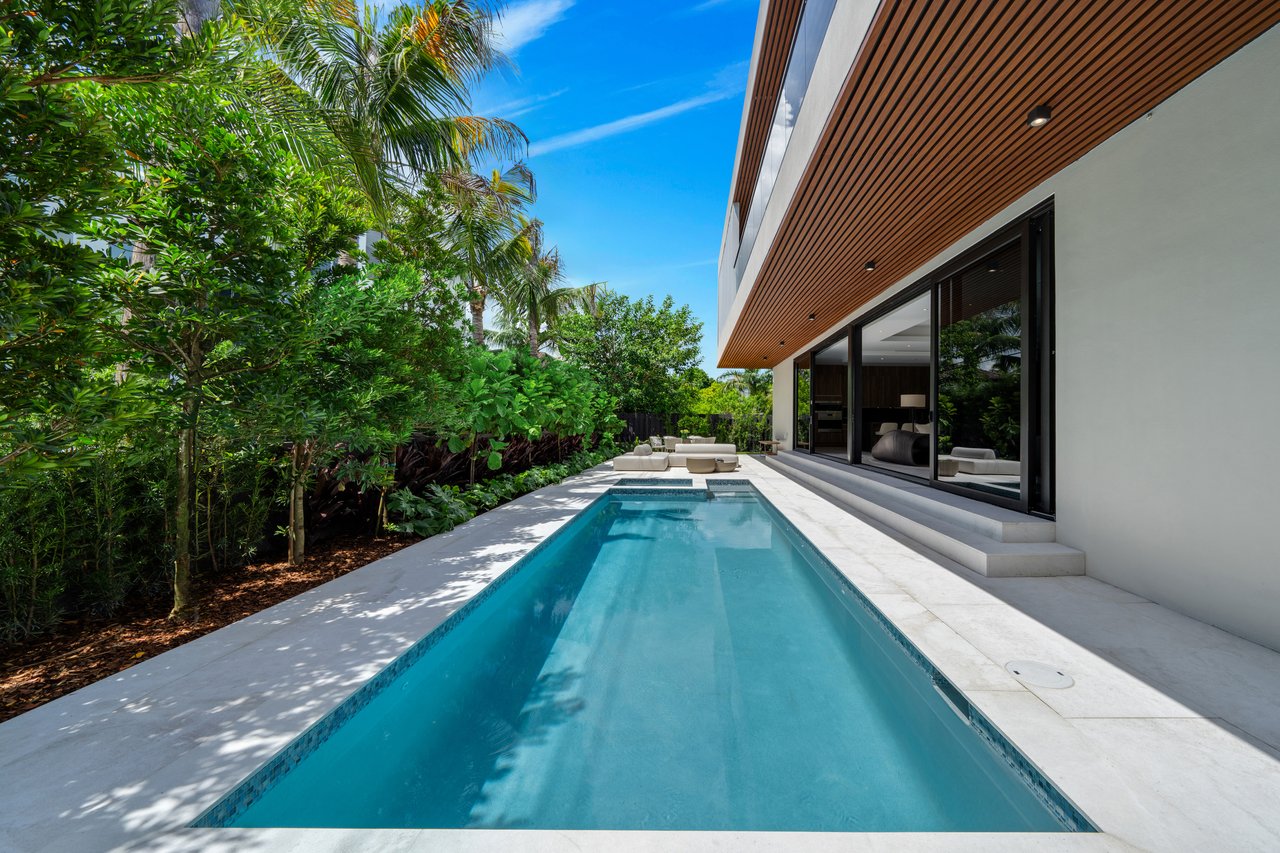 262 189th Terrace