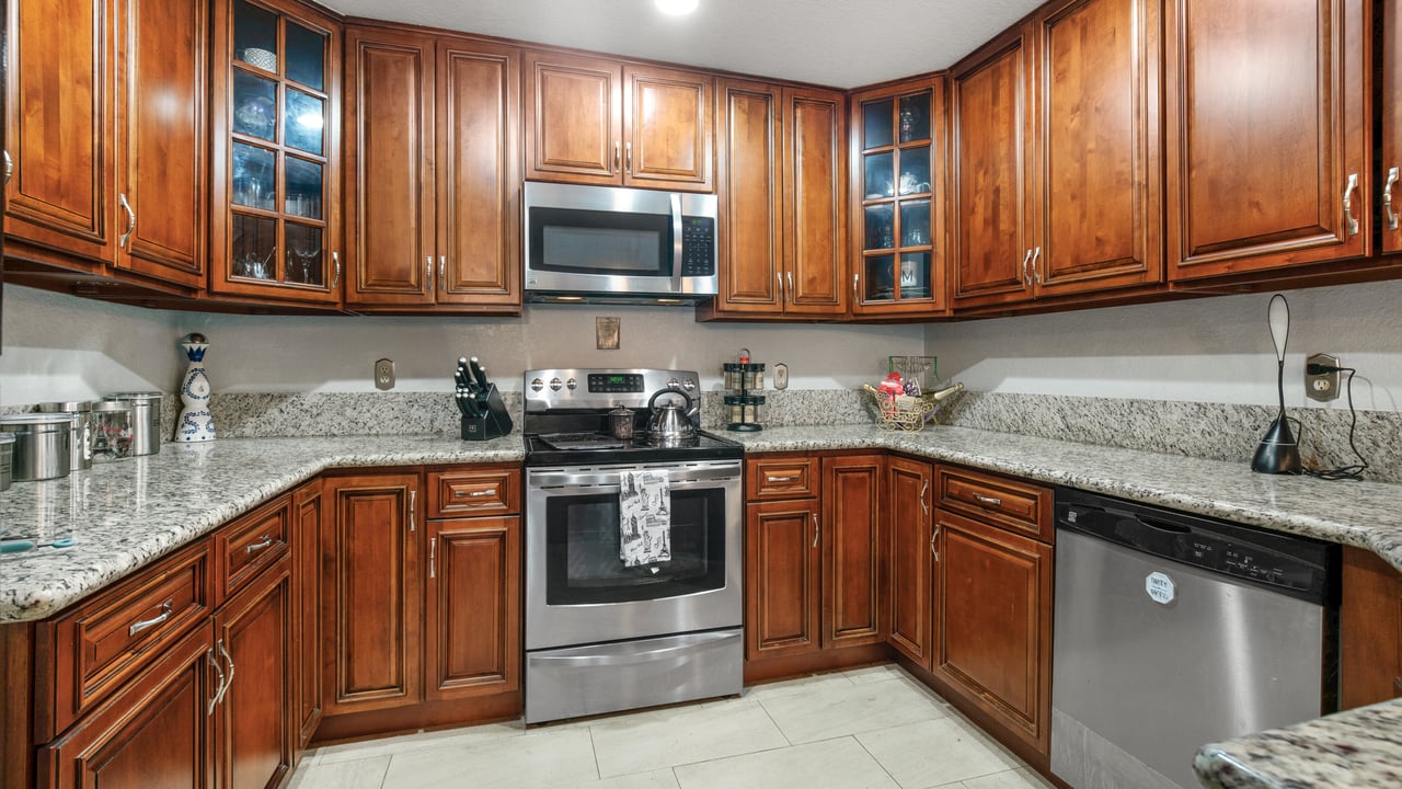 1628 Porter Way