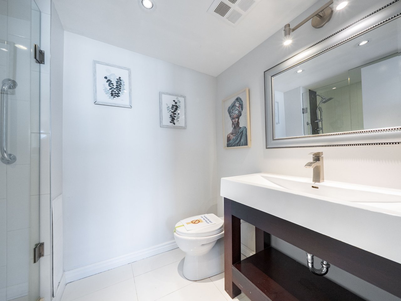 7420 Bathurst Street, 1602