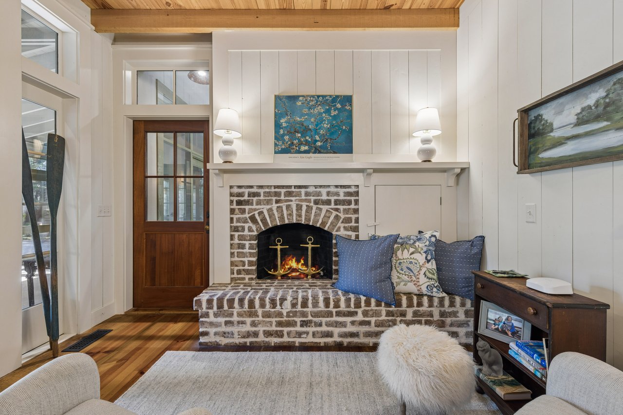 13 Barksdale Lane