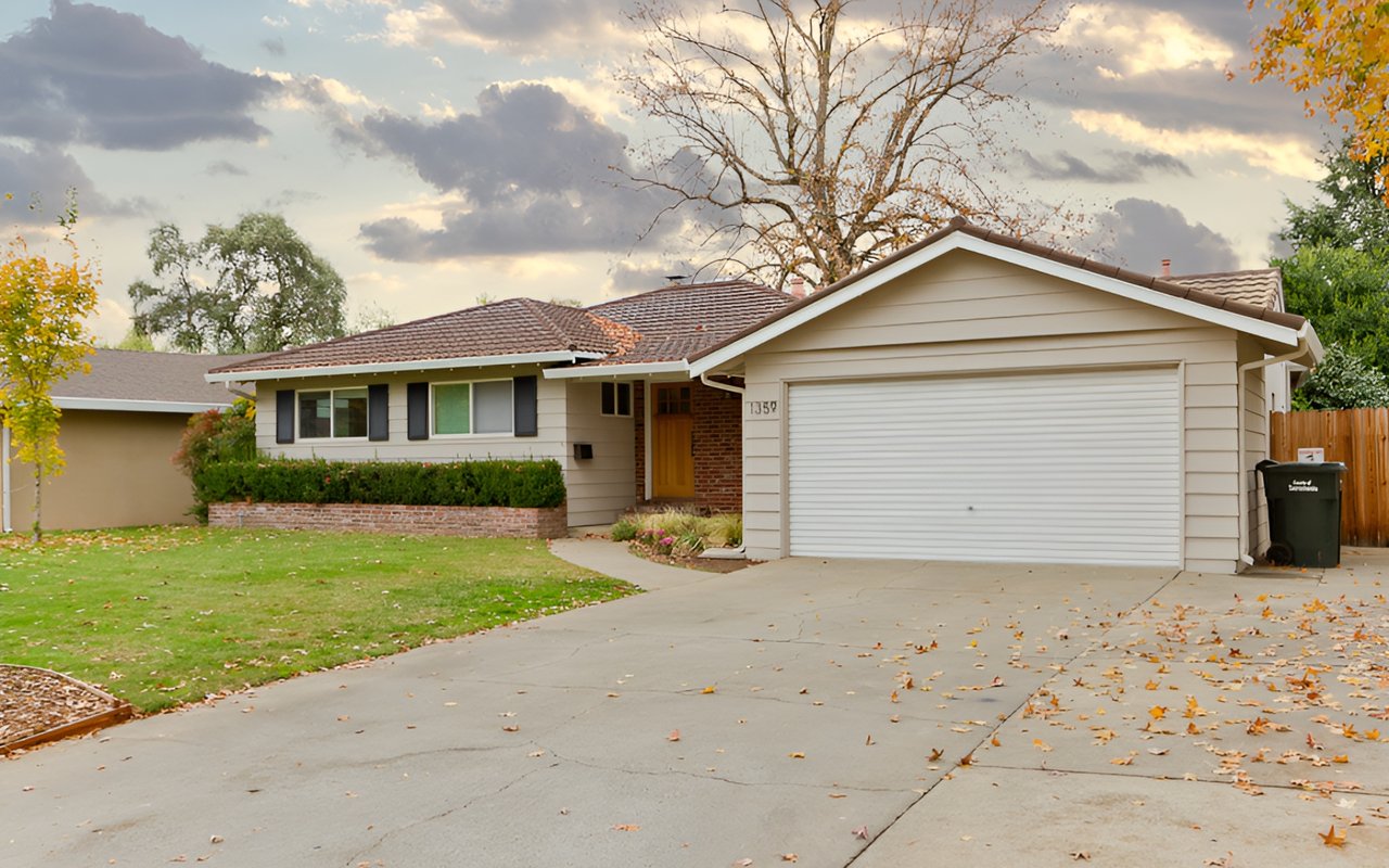 Great Price in The Heart of Arden Park!