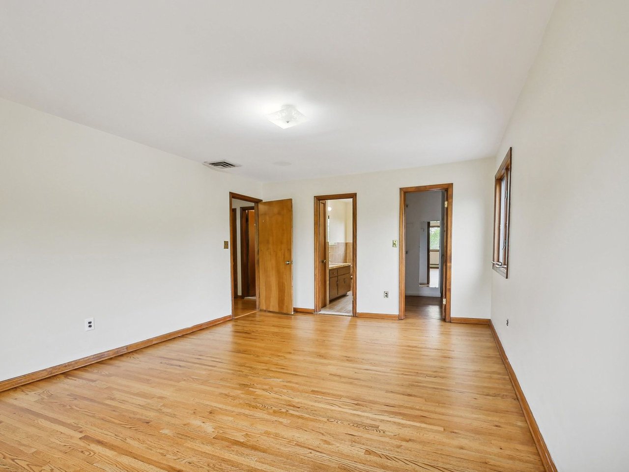 Exclusive Duplex Listing 2 Colby Court Lincoln Park, NJ