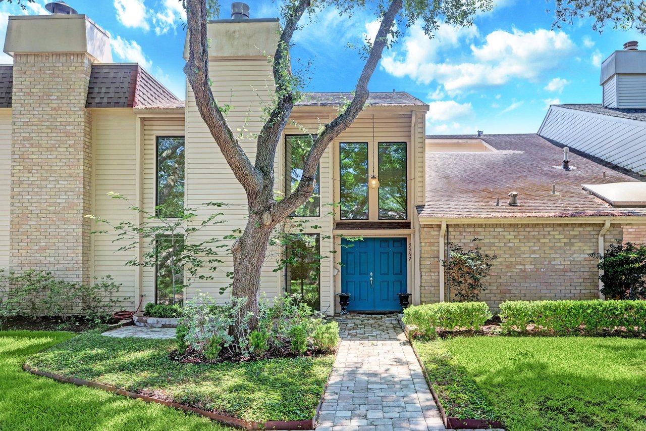9362 Briar Forest Dr