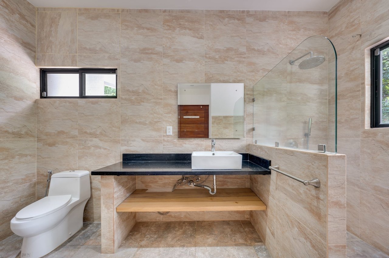 V-Domi Panama | Modern 3-Bedroom Villa with Pool on Expansive 6,078 m² Forest Lot in Finca Panamá, Tamarindo