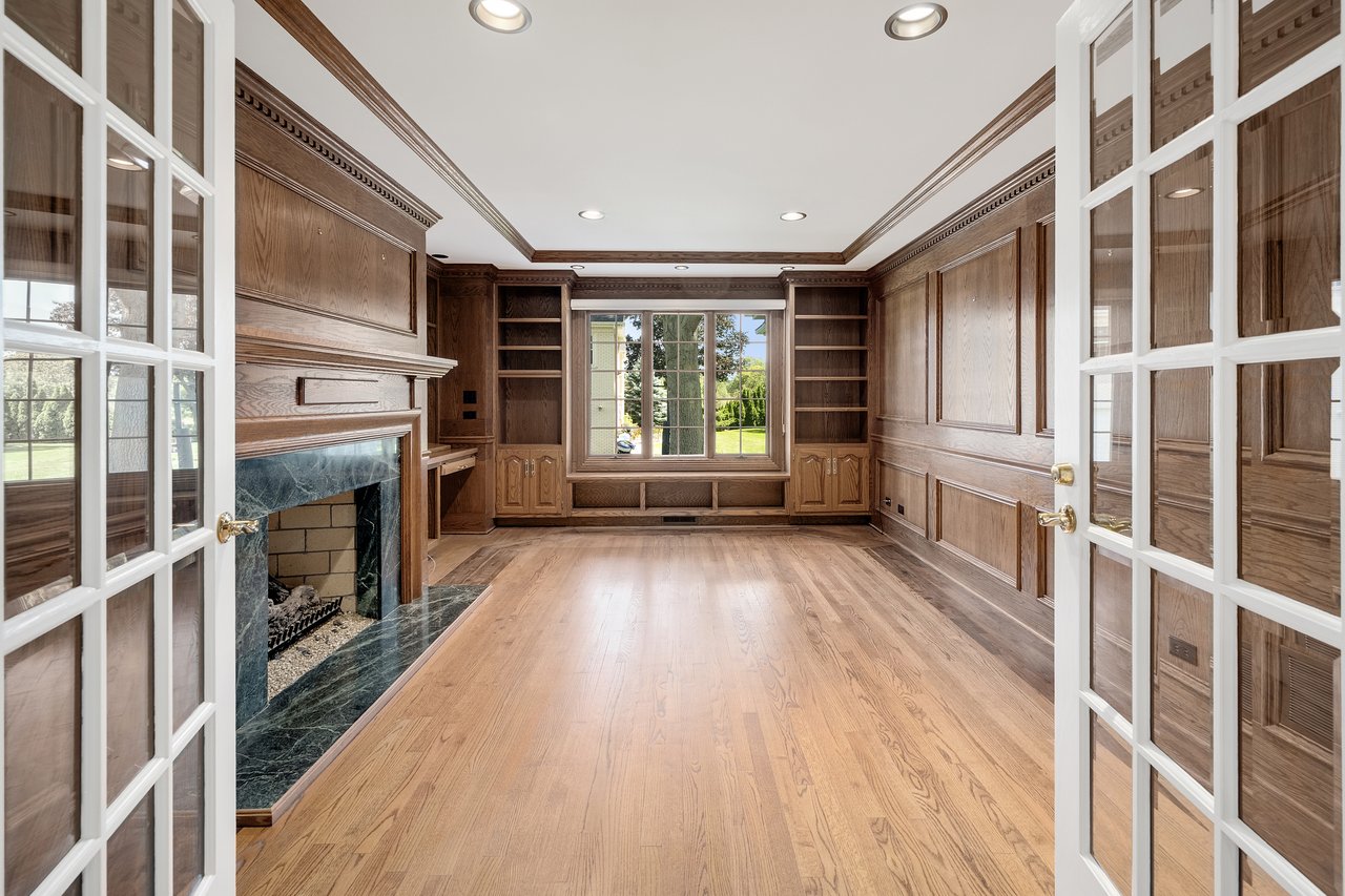 14 Olympia Ct, Oak Brook