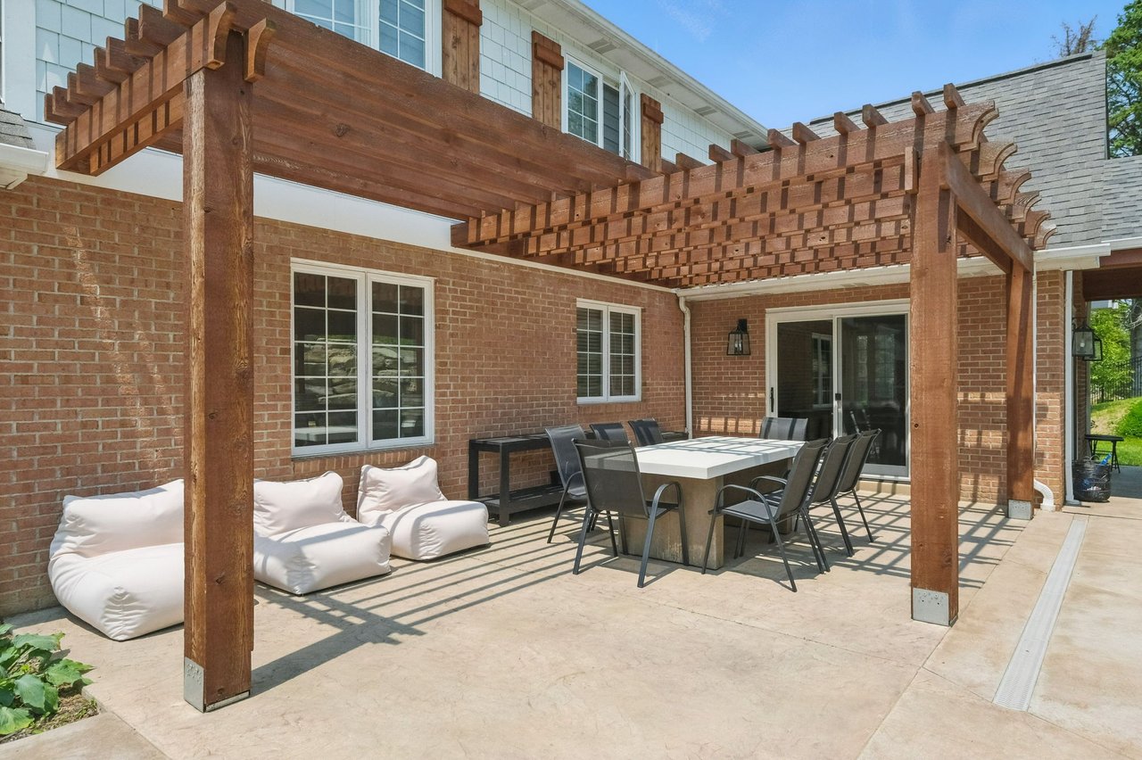 707 Kathleen Dr