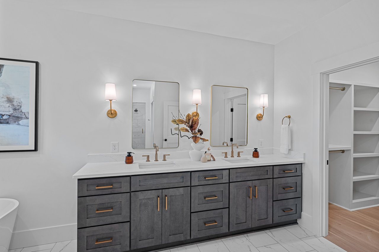 2746 Bancroft Street