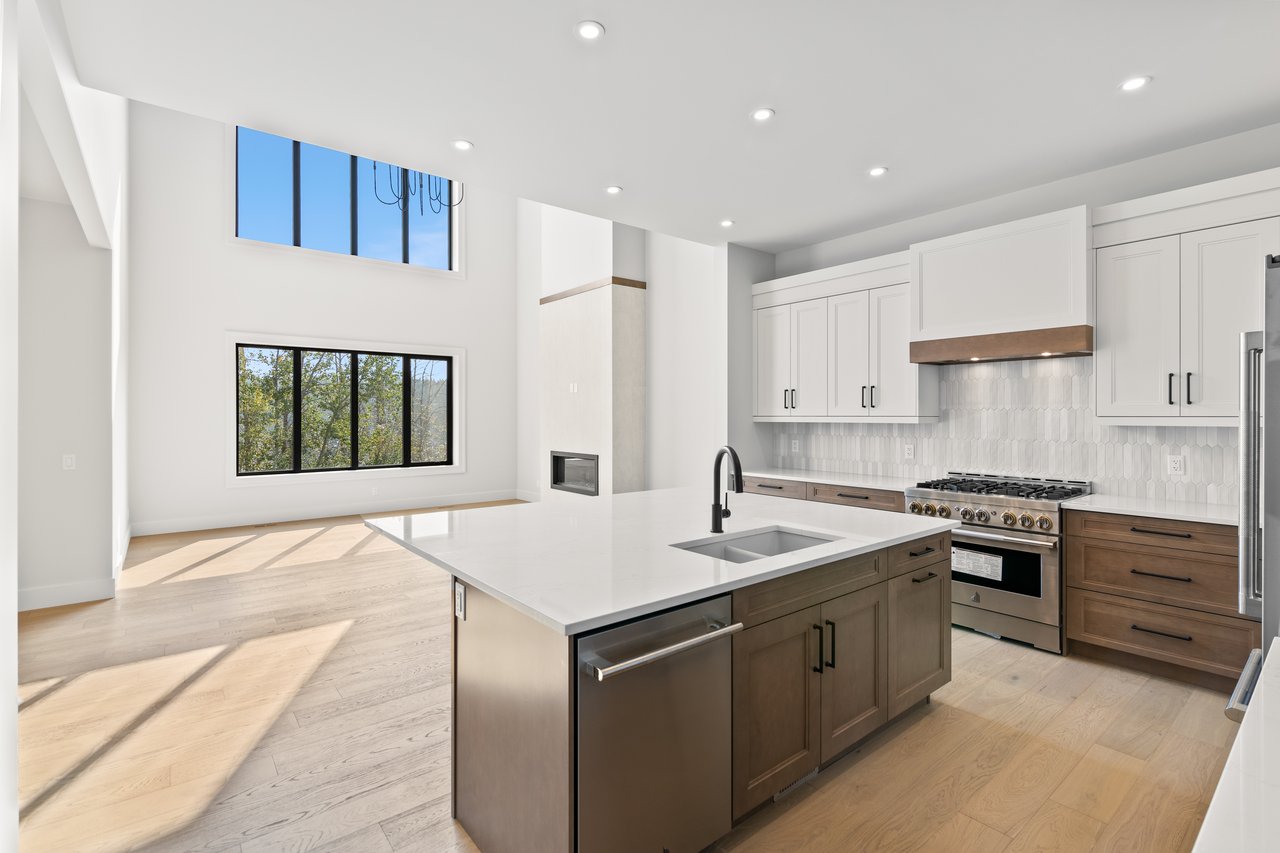 265 Rowmont Drive NW