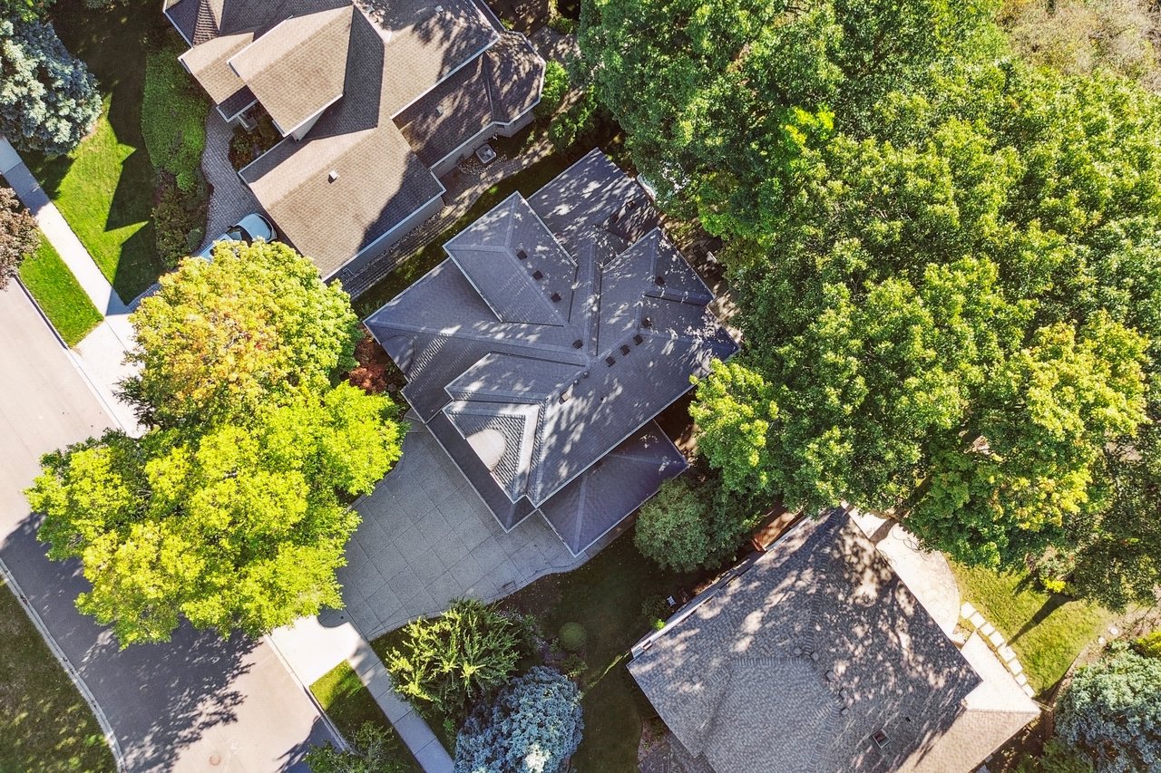 A Lifestyle Retreat in Prestigious Tyandaga Woods