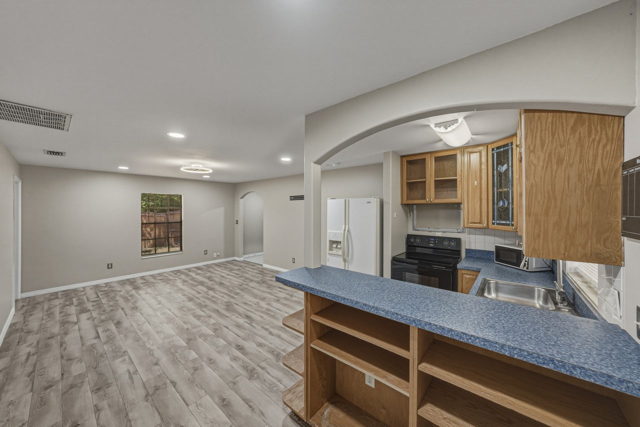 37634 HIDDEN PARK CT