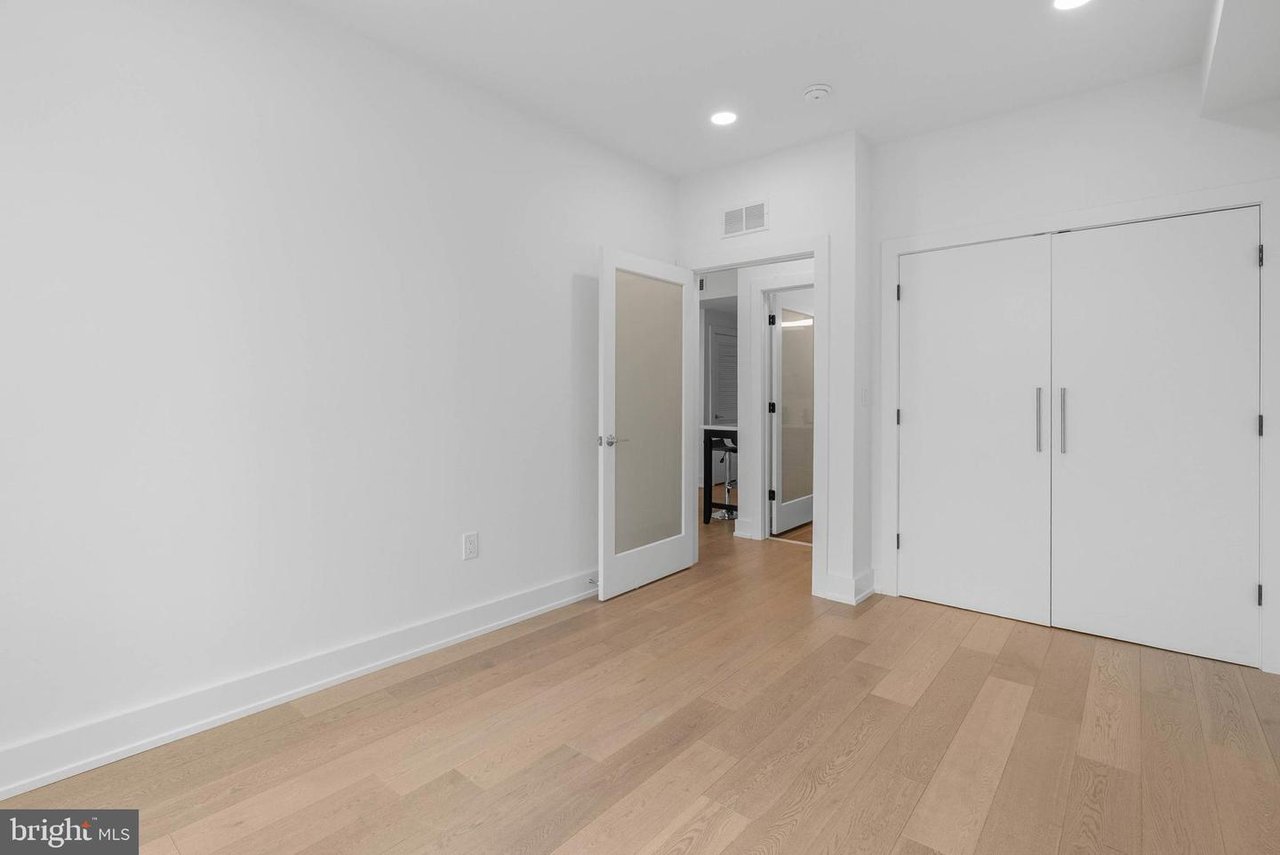 950 N 2nd St #2, Philadelphia, PA 19123