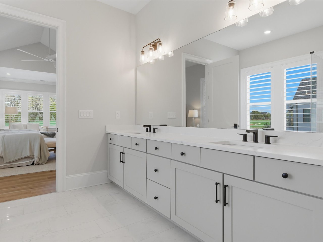 1008 Broadmoor