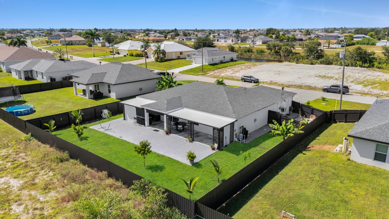 The Modern Flex Residence 