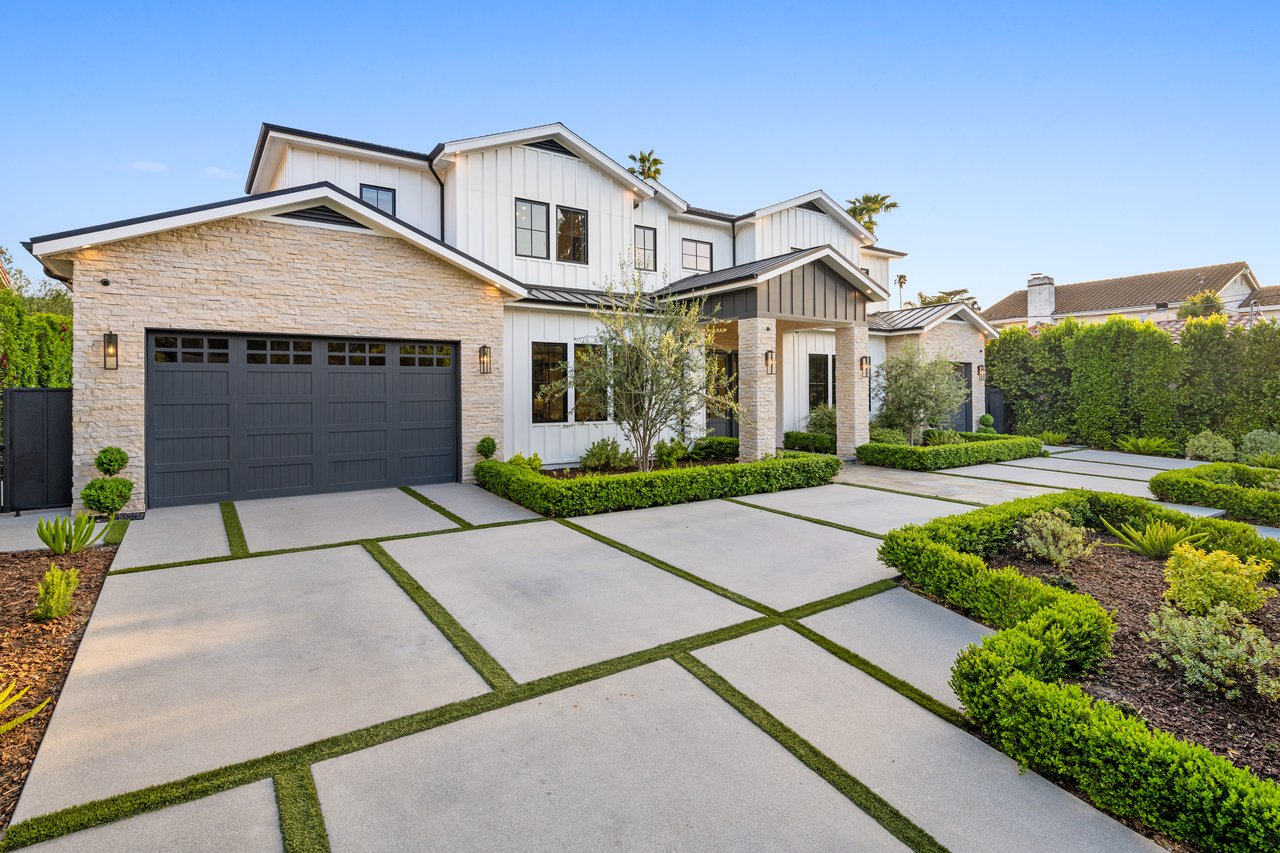 Zillow Showcase vs Standard Listing in DFW: Does It Actually Matter?