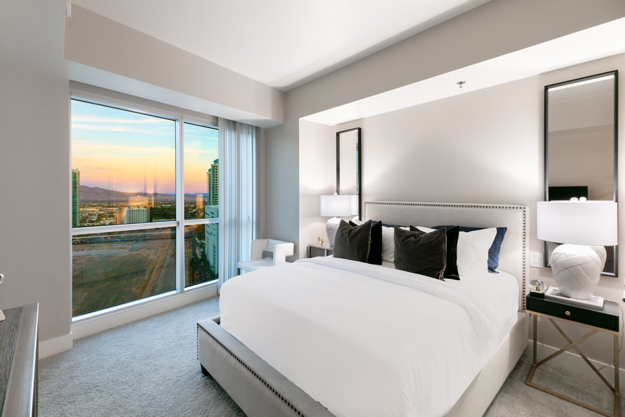 2700 Las Vegas Boulevard 2303