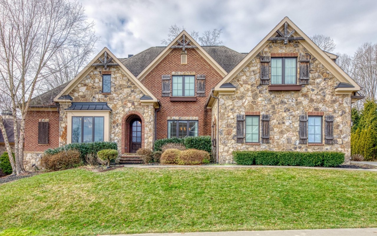 Luxury Spotlight | 2435 Covered Bridge Boulevard Knoxville, TN 37932