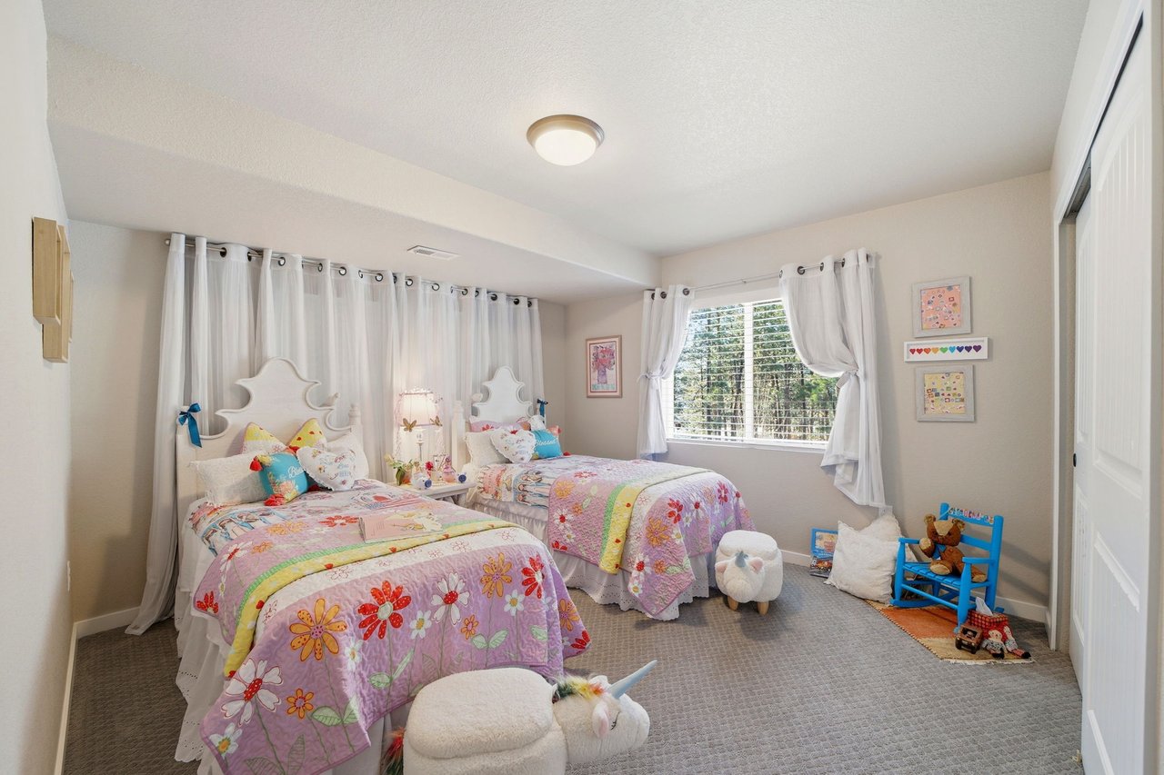 16198 Sunset Splendor Lane